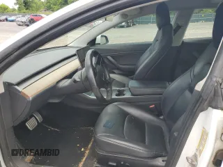 2018 Tesla Model 3 Long Range Battery z VIN 5YJ3E1EB7JF106429, wystawiony jako Copart lot #56319995 z przebiegiem 145 648 mil mil oraz Tytuł czysty. Historia ofert i sprzedaży dostępna na DreamBid. Obrazek 7.