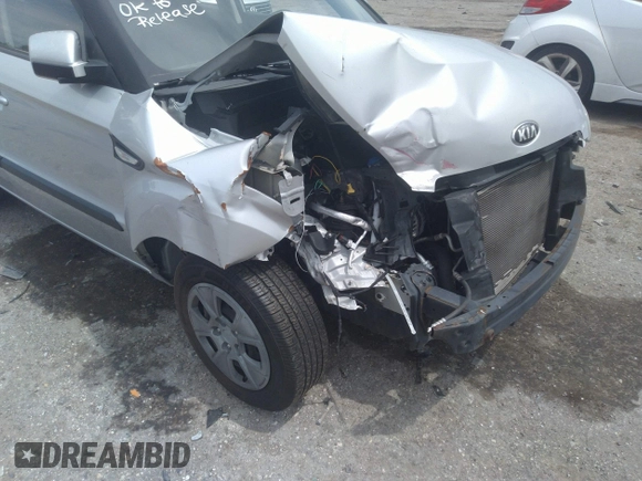 2013 Kia Soul with VIN KNDJT2A54D7765498, listed as a IAAI auction lot 36541193 with 123,835 mi miles and . Bid and sale history available at DreamBid. Image 6.
