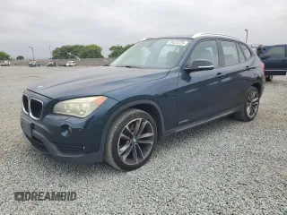 2013 BMW X1 xDrive28i z VIN WBAVL1C5XDVR85326, wystawiony jako Copart lot #58524225 z przebiegiem 138 389 mil mil oraz Szkoda całkowita • Salvage title. Historia ofert i sprzedaży dostępna na DreamBid. Obrazek 1.