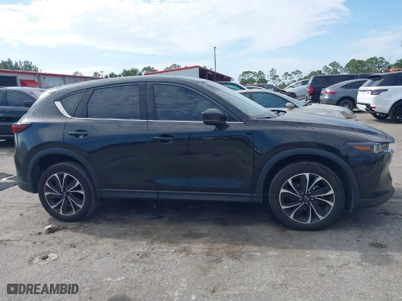2022 Mazda CX-5 2.5 S Premium Package with VIN JM3KFBDM1N0577232, listed as a IAAI auction lot 41289385 with NaN miles. Bid and sale history available at carsss.com. Image 13.