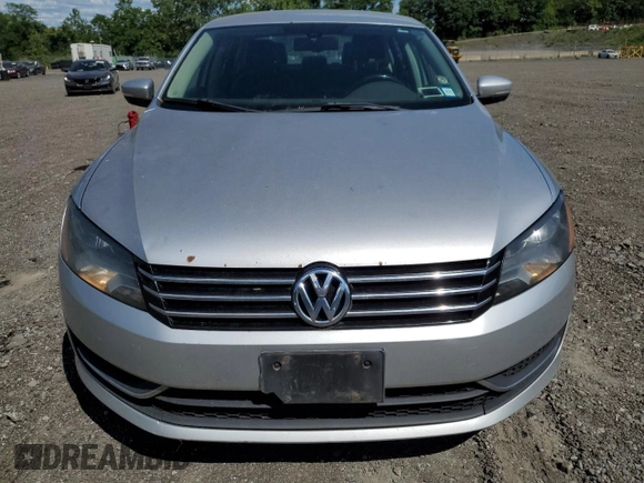 2013 Volkswagen Passat SE with VIN 1VWBP7A37DC096460, listed as a Copart auction lot 66042045 with 263,888 mi miles and Clean title. Bid and sale history available at DreamBid. Image 5.