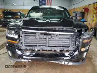 2017 Chevrolet Silverado 1500 LT with VIN 1GCVKREC8HZ294200, listed as a Copart auction lot 49253425 with 139,617 mi miles and Clean Title. Bid and sale history available at DreamBid. Image 5.