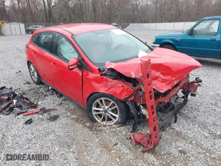 2016 Ford Focus SE with VIN 1FADP3K27GL345053, listed as a IAAI auction lot 41209266 with 1 mi miles. Bid and sale history available at carsss.com. Image 1.