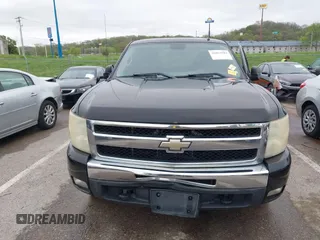 2009 Chevrolet Silverado 1500 LT with VIN 1GCEK29069Z138696, listed as a IAAI auction lot 42034503 with 258,850 mi miles and . Bid and sale history available at DreamBid. Image 12.