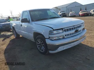 2002 Chevrolet Silverado 1500 with VIN 1GCEC14W62Z161730, listed as a IAAI auction lot 41790163 with 206,957 mi miles. Bid and sale history available at carsss.com. Image 1.