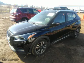 2019 Nissan Kicks S with VIN 3N1CP5CUXKL511678, listed as a IAAI auction lot 38759857 with 82,889 mi miles. Bid and sale history available at carsss.com. Image 20.