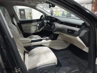 2021 Audi e-tron Sportback S line Premium with VIN WA11AAGE7MB037141, listed as a IAAI auction lot 41787822 with 31,834 mi miles. Bid and sale history available at carsss.com. Image 5.