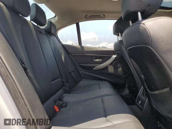 2013 BMW 3 Series 328i with VIN WBA3C1C54DF438084, listed as a Copart auction lot 59031185 with 177,625 mi miles and Clean title. Bid and sale history available at DreamBid. Image 10.