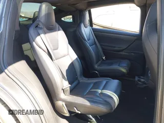 2018 Tesla Model X 75D with VIN 5YJXCBE26JF121937, listed as a IAAI auction lot 41652666 with 93,478 mi miles and . Bid and sale history available at carsss.com. Image 8.