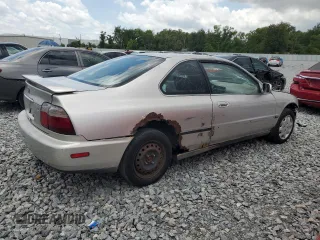 1997 Honda Accord LX with VIN 1HGCD7230VA027915, listed as a Copart auction lot 58961425 with 200,814 mi miles and Salvage title. Bid and sale history available at DreamBid. Image 3.