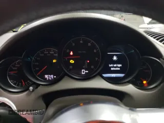 2016 Porsche Cayenne z VIN WP1AA2A20GLA05428, wystawiony jako Copart lot #52168225 z przebiegiem 90 749 mil mil oraz Szkoda całkowita • Salvage title. Historia ofert i sprzedaży dostępna na DreamBid. Obrazek 9.