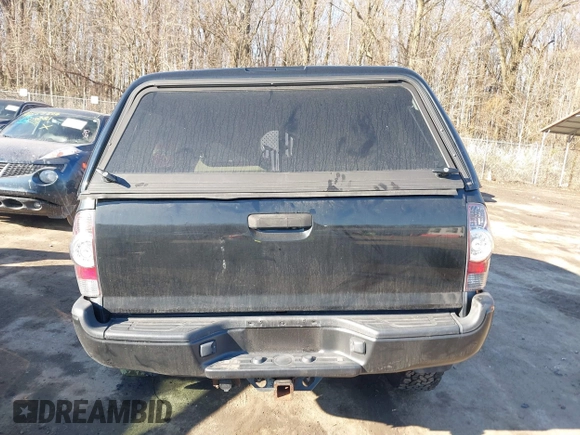 2011 Toyota Tacoma with VIN 3TMLU4EN4BM058738, listed as a IAAI auction lot 41646897 with 117,817 mi miles and . Bid and sale history available at DreamBid. Image 16.
