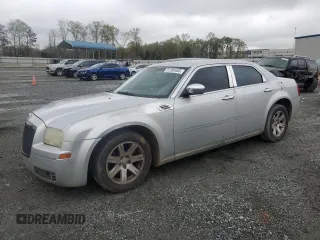 2005 Chrysler 300 with VIN 2C3JA53G95H621512, listed as a Copart auction lot 51285465 with 260,445 mi miles and Salvage Title. Bid and sale history available at carsss.com. Image 1.
