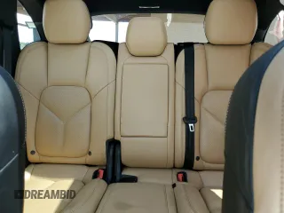 2016 Porsche Cayenne z VIN WP1AA2A26GLA09807, wystawiony jako Copart lot #59619335 z przebiegiem 102 327 mil mil oraz Szkoda całkowita • Salvage title. Historia ofert i sprzedaży dostępna na DreamBid. Obrazek 10.
