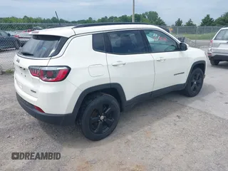 2019 Jeep Compass Latitude with VIN 3C4NJDBB8KT684116, listed as a IAAI auction lot 42596469 with 73,219 mi miles and . Bid and sale history available at DreamBid. Image 4.