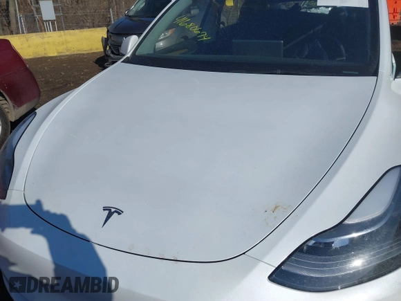 2024 Tesla Model Y Performance with VIN 7SAYGDEF3RA281969, listed as a IAAI auction lot 41680674 with 22,615 mi miles and . Bid and sale history available at DreamBid. Image 10.