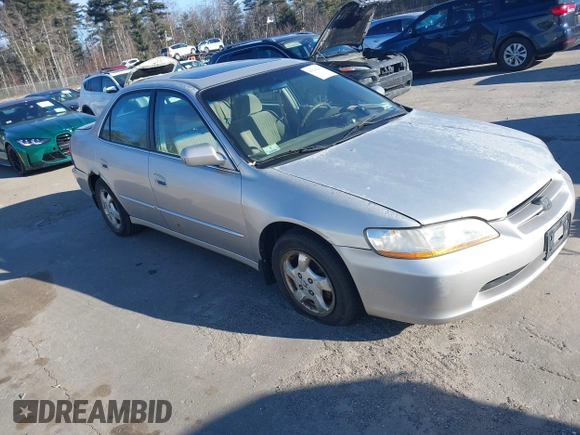 1998 Honda Accord EX z VIN 1HGCG6674WA107380, wystawiony jako IAAI lot #41265496 z przebiegiem 161 006 mil mil oraz . Historia ofert i sprzedaży dostępna na DreamBid. Obrazek 1.
