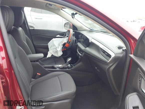 2024 Buick Encore GX Preferred z VIN KL4AMBSL5RB209578, wystawiony jako IAAI lot #41958892 z przebiegiem 11 893 mil mil oraz . Historia ofert i sprzedaży dostępna na DreamBid. Obrazek 5.