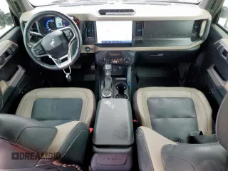 2022 Ford Bronco с VIN 1FMEE5DP9NLA72991, выставлен на аукционе Copart как лот 56551355 с пробегом 2 692 миль миль и Списание • Salvage title. История ставок и продаж доступна на DreamBid. Изображение 8.