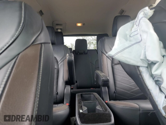 2022 Nissan Pathfinder Platinum with VIN 5N1DR3DK5NC262389, listed as a Copart auction lot 64742985 with 39,985 mi miles and Salvage title. Bid and sale history available at DreamBid. Image 10.