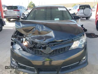 2013 Toyota Camry L with VIN 4T1BF1FK3DU257587, listed as a IAAI auction lot 41975733 with 187,011 mi miles. Bid and sale history available at carsss.com. Image 12.