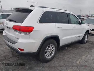 2017 Jeep Grand Cherokee Laredo with VIN 1C4RJEAGXHC784971, listed as a IAAI auction lot 41885896 with 74,062 mi miles. Bid and sale history available at carsss.com. Image 4.