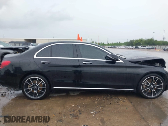 2016 Mercedes-Benz C 300 z VIN 55SWF4JB9GU108417, wystawiony jako IAAI lot #42091964 z przebiegiem 110 577 mil mil oraz . Historia ofert i sprzedaży dostępna na DreamBid. Obrazek 13.