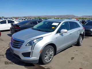 2017 Cadillac XT5 Luxury AWD z VIN 1GYKNDRS1HZ293429, wystawiony jako IAAI lot #42453704 z przebiegiem 92 347 mil mil oraz . Historia ofert i sprzedaży dostępna na DreamBid. Obrazek 2.