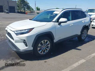 2022 Toyota RAV4 XLE Premium с VIN 2T3A1RFV5NW254749, выставлен на аукционе IAAI как лот 42458461 с пробегом 46 971 миль миль и . История ставок и продаж доступна на DreamBid. Изображение 2.