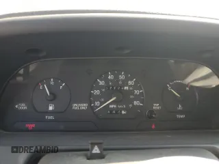 1992 Ford Escort z VIN 1FAPP11JXNW156984, wystawiony jako Copart lot #63462264 z przebiegiem 37 774 mil mil oraz Szkoda całkowita • Salvage title. Historia ofert i sprzedaży dostępna na DreamBid. Obrazek 9.