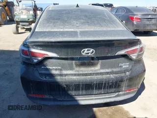 2017 Hyundai Sonata Limited with VIN KMHE34L17HA045964, listed as a IAAI auction lot 41397078 with 135,109 mi miles and . Bid and sale history available at carsss.com. Image 16.
