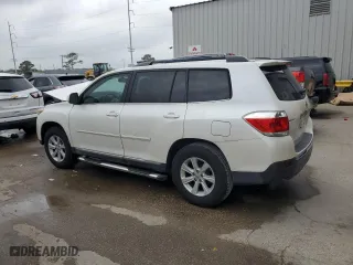 2013 Toyota Highlander with VIN 5TDZK3EH0DS099682, listed as a Copart auction lot 51781675 with 114,190 mi miles and Salvage Title. Bid and sale history available at carsss.com. Image 2.