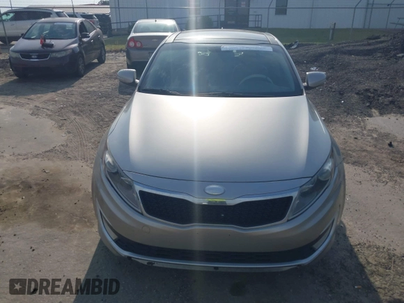 2013 Kia Optima EX z VIN KNAGM4ADXD5059185, wystawiony jako IAAI lot #42046712 z przebiegiem 204 884 mil mil oraz . Historia ofert i sprzedaży dostępna na DreamBid. Obrazek 6.