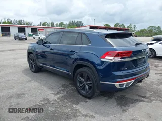 2021 Volkswagen Atlas SE with VIN 1V2PE2CA7MC201509, listed as a IAAI auction lot 42657943 with 71,197 mi miles and . Bid and sale history available at DreamBid. Image 3.
