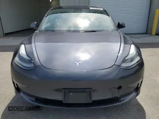 2022 Tesla Model 3 Long Range with VIN 5YJ3E1EB4NF289326, listed as a Copart auction lot 55457975 with 52,249 mi miles and Clean Title. Bid and sale history available at DreamBid. Image 5.