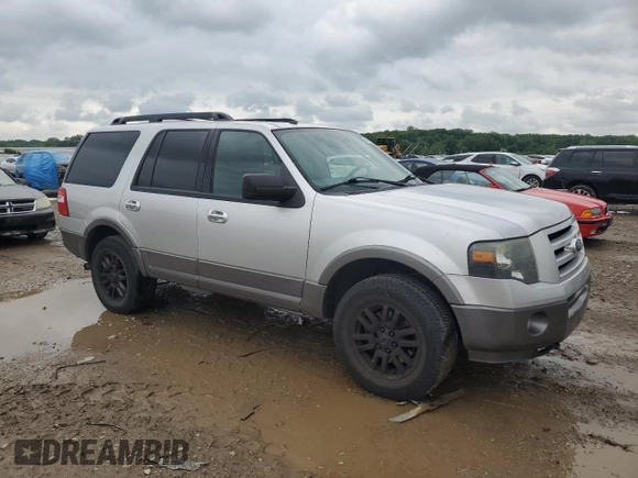 2011 Ford Expedition XLT с VIN 1FMJU1J55BEF50272, выставлен на аукционе Copart как лот 57882255 с пробегом 269 840 миль миль и Списание • Salvage title. История ставок и продаж доступна на DreamBid. Изображение 4.