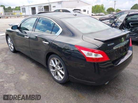 2010 Nissan Maxima SV z VIN 1N4AA5AP1AC823701, wystawiony jako IAAI lot #42257488 z przebiegiem 216 934 mil mil oraz . Historia ofert i sprzedaży dostępna na DreamBid. Obrazek 3.