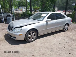 2005 Mercedes-Benz S 430 z VIN WDBNG70J95A436610, wystawiony jako IAAI lot #42345562 z przebiegiem 149 498 mil mil oraz . Historia ofert i sprzedaży dostępna na DreamBid. Obrazek 2.