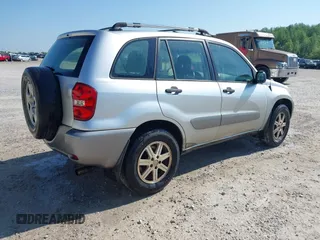 2005 Toyota RAV4 with VIN JTEGD20V450047187, listed as a IAAI auction lot 42124307 with 249,407 mi miles and . Bid and sale history available at DreamBid. Image 4.