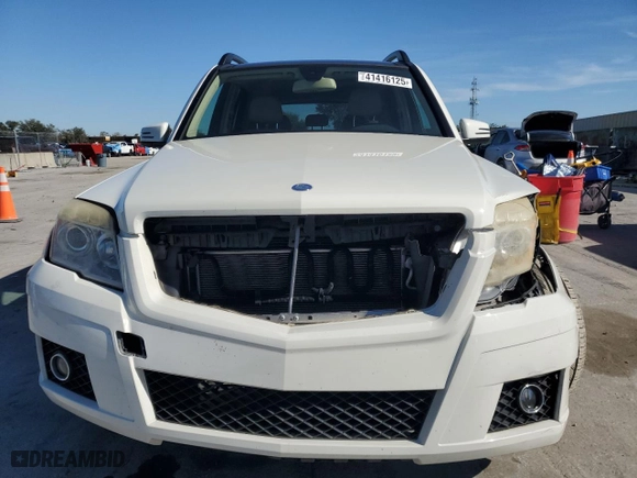 2011 Mercedes-Benz GLK-Class GLK 350 with VIN WDCGG5GB1BF686560, listed as a Copart auction lot 41416125 with 97,877 mi miles and Salvage Title. Bid and sale history available at carsss.com. Image 5.