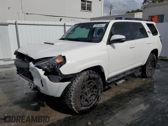 2024 Toyota 4Runner TRD Off Road with VIN JTERU5JR2R6291595, listed as a Copart auction lot 84260494 with 3,393 mi miles and Clean title. Bid and sale history available at DreamBid. Image 1.
