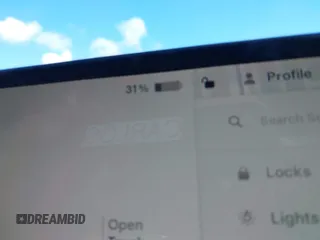 2024 Tesla Model 3 z VIN 5YJ3E1EA2RF867095, wystawiony jako IAAI lot #41550546 z przebiegiem 3 mil mil oraz . Historia ofert i sprzedaży dostępna na DreamBid. Obrazek 17.