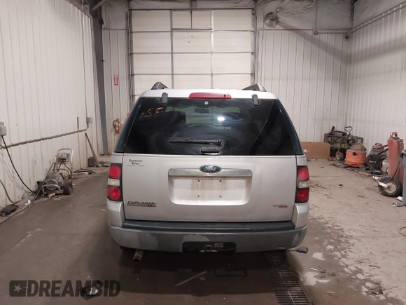 2006 Ford Explorer XLT с VIN 1FMEU73856UB59887, выставлен на аукционе IAAI как лот 41462046 с пробегом Не указан миль и . История ставок и продаж доступна на DreamBid. Изображение 16.