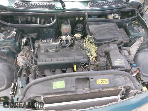 2005 MINI Hardtop with VIN WMWRC334X5TC59101, listed as a IAAI auction lot 42467671 with 180,264 mi miles and . Bid and sale history available at DreamBid. Image 10.