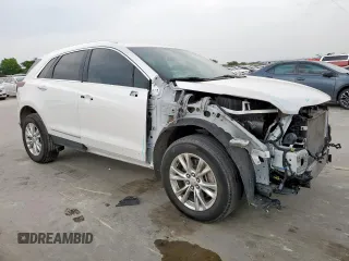 2020 Cadillac XT5 Luxury FWD z VIN 1GYKNAR40LZ236650, wystawiony jako Copart lot #56524945 z przebiegiem 43 164 mil mil oraz Szkoda całkowita • Salvage title. Historia ofert i sprzedaży dostępna na DreamBid. Obrazek 4.