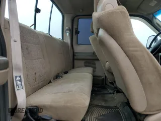 2004 Ford F-250 XL with VIN 1FTNX21L34EA81171, listed as a Copart auction lot 61242825 with 308,532 mi miles and Clean title. Bid and sale history available at DreamBid. Image 10.