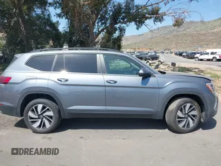 2024 Volkswagen Atlas SE с VIN 1V2KR2CAXRC502457, выставлен на аукционе IAAI как лот 42003296 с пробегом 19 138 миль миль и . История ставок и продаж доступна на DreamBid. Изображение 13.