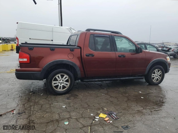 2010 Ford Explorer Sport Trac XLT with VIN 1FMEU5BE5AUA33663, listed as a Copart auction lot 43499585 with 195,493 mi miles and Clean Title. Bid and sale history available at carsss.com. Image 3.
