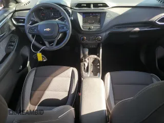 2022 Chevrolet TrailBlazer LT with VIN KL79MPSL0NB059070, listed as a Copart auction lot 54239525 with 41,755 mi miles and Salvage Title. Bid and sale history available at DreamBid. Image 8.