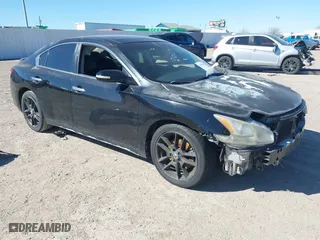 2009 Nissan Maxima 3.5 S with VIN 1N4AA51EX9C850440, listed as a IAAI auction lot 41387007 with 124,434 mi miles. Bid and sale history available at carsss.com. Image 1.